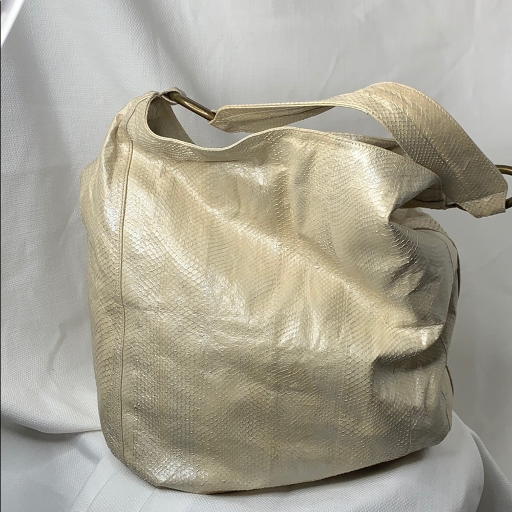 Beirn bucket handbag